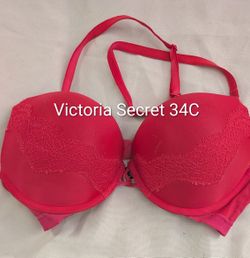 Womens Victoria's Secret red, lace, bombshell Plunge 34C underwire bra 321300-2FD
This classic plunge design features soft memory foam padding, an inv