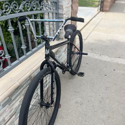 MAINLY LOOKING FOR TRADE BUT WILL SELL FOR 500$