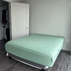 Queen Size Mattress / Full Size Bed Frame 