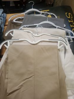 Mens pants 29x40.
