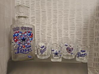 DALLAS COWGIRLS DECANTER