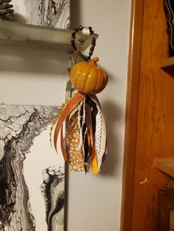 Shaker tassels