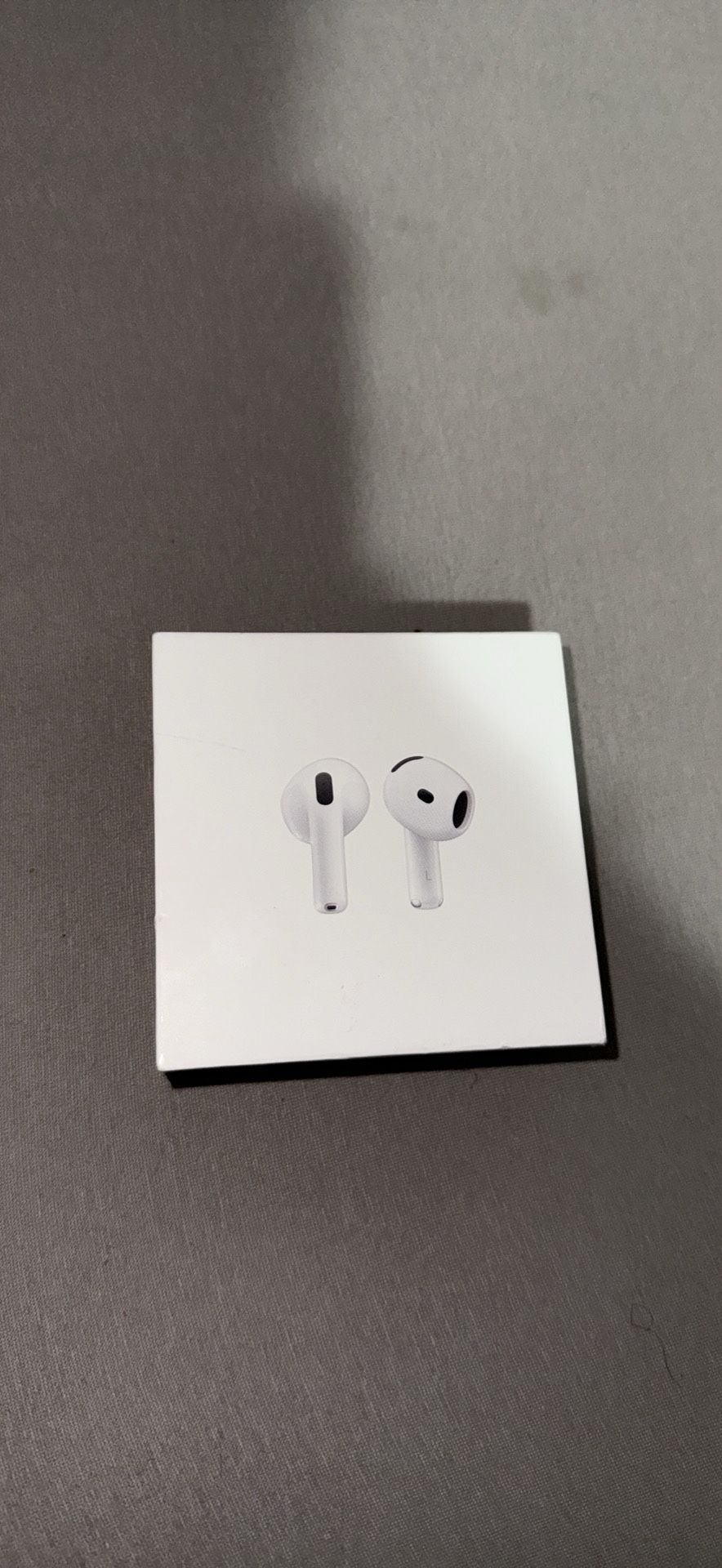 AirPods 4
