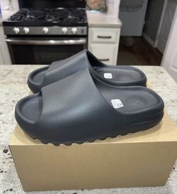 Adidas Yeezy Slide Onyx Size 5 / 6 / 7 / 8