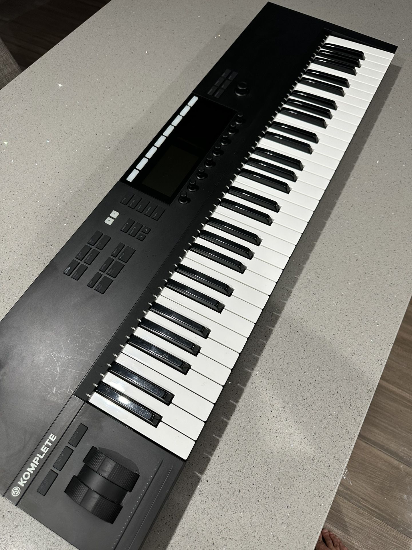 Native Instruments KOMPLETE KONTROL S61 MK2