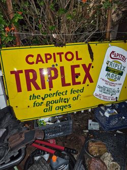 Capitol Triplex Poultry Feed Vintage Metal Sign