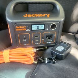 Jackery Explorer 240