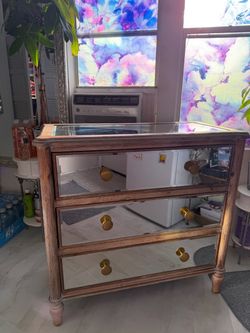 Mirrored 3-Drawer Dresser with Gold Knobs