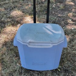 28 Qt Coleman Cooler On Wheels