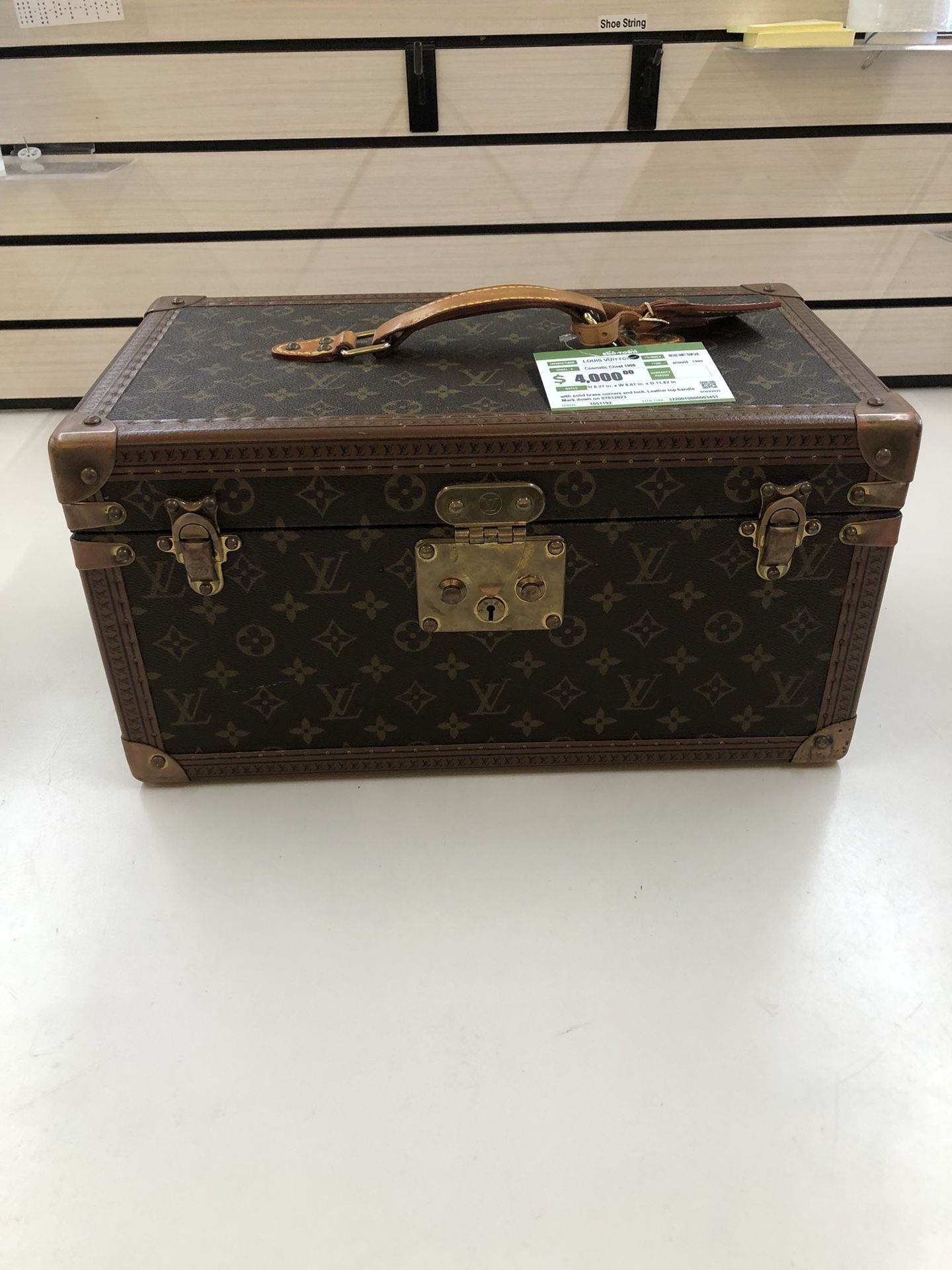 Louis Vuitton Vintage Cosmetic Chest 1990 for Sale in Fountain Valley, CA -  OfferUp