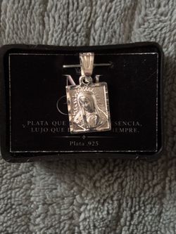 925 Sterling Silver Virgin Mary Pendant