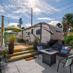 Forest River RV  (Wildwood 33’)