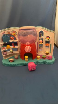 Shopkins lot of 20 figures with sweet spot included