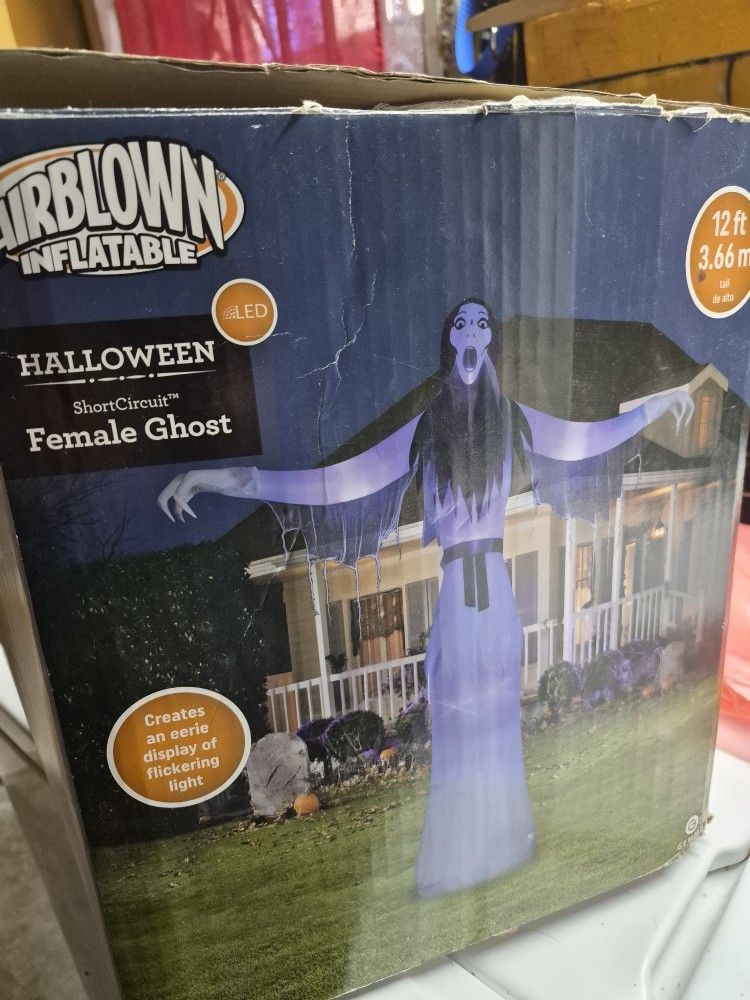 Airborne Inflatable Female Ghost" Iights Up