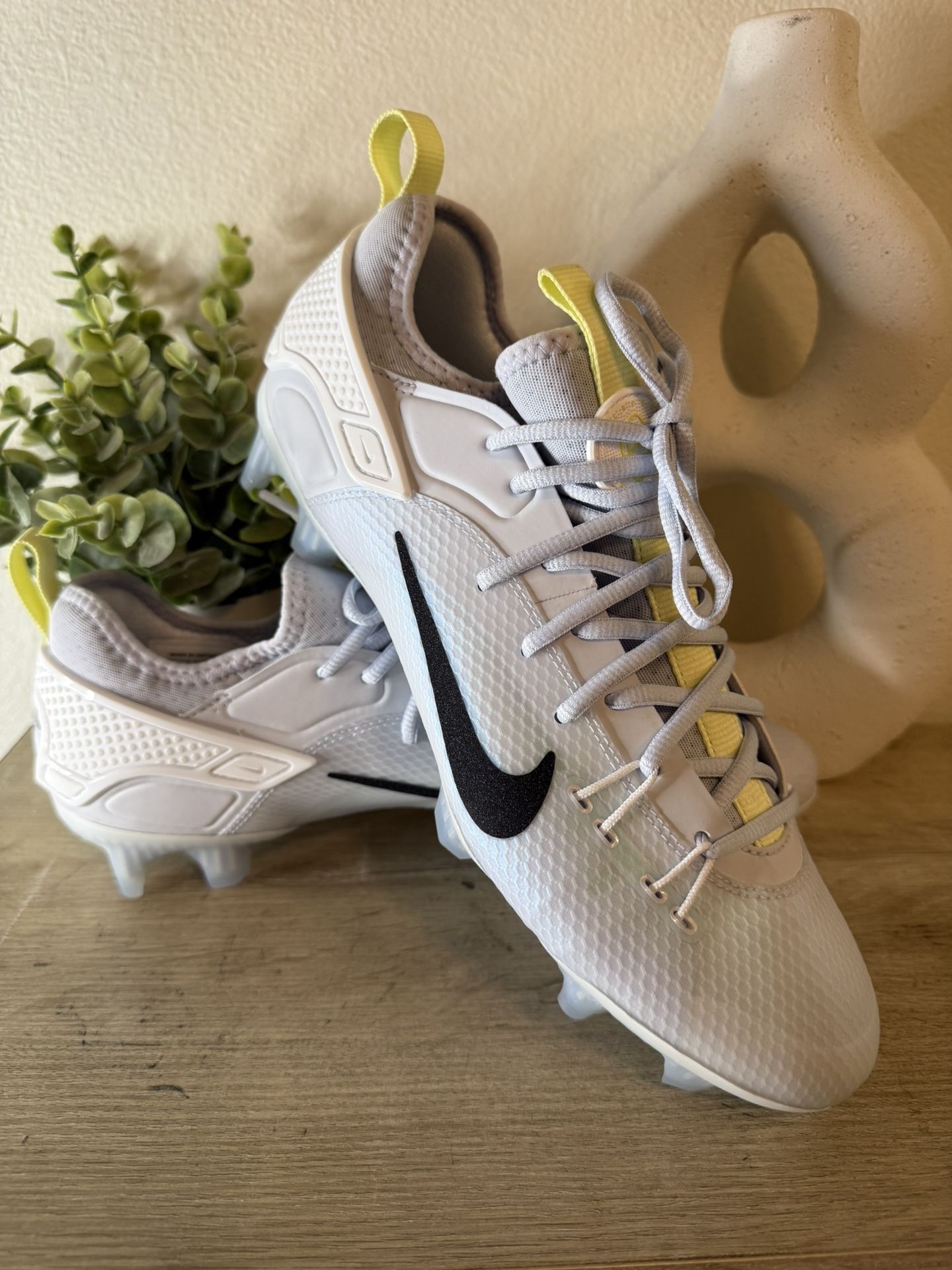 Nike Soccer Cleats Size 11 New