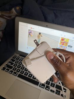 Mac Book Air / Gray