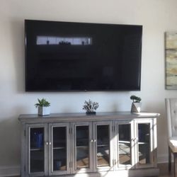 LG - 75" Class UN7070 Series LED 4K UHD Smart webOS TV