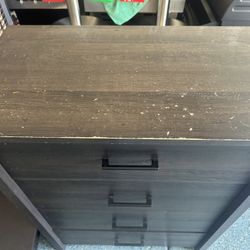 Dresser & Coffee Table 