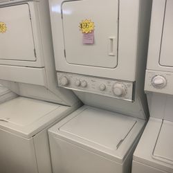 Whirlpool 24”electric Laundry Center Working Perfectly 4 Months Warranty 