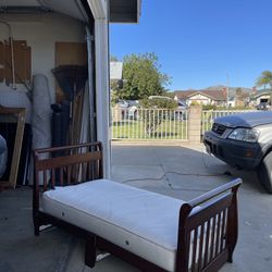 Toddler Bed + New Non-toxic Mattress