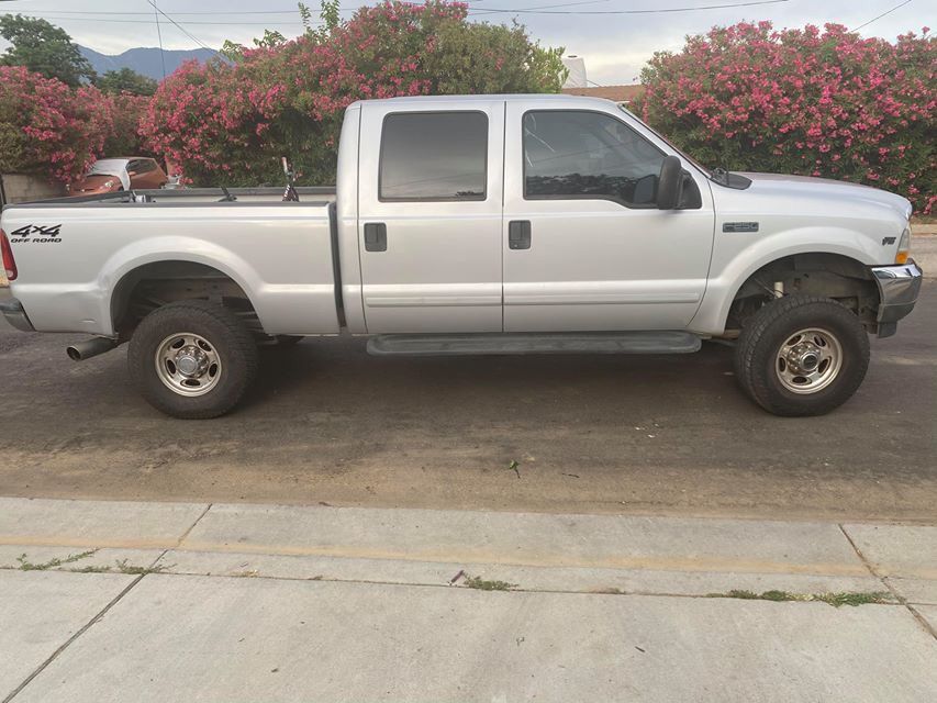 2001 f250 super duty 4x4 short bed crew cab v10 for Sale in Oak Glen ...