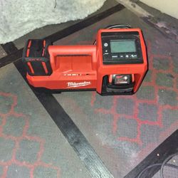 Milwaukee Compressor