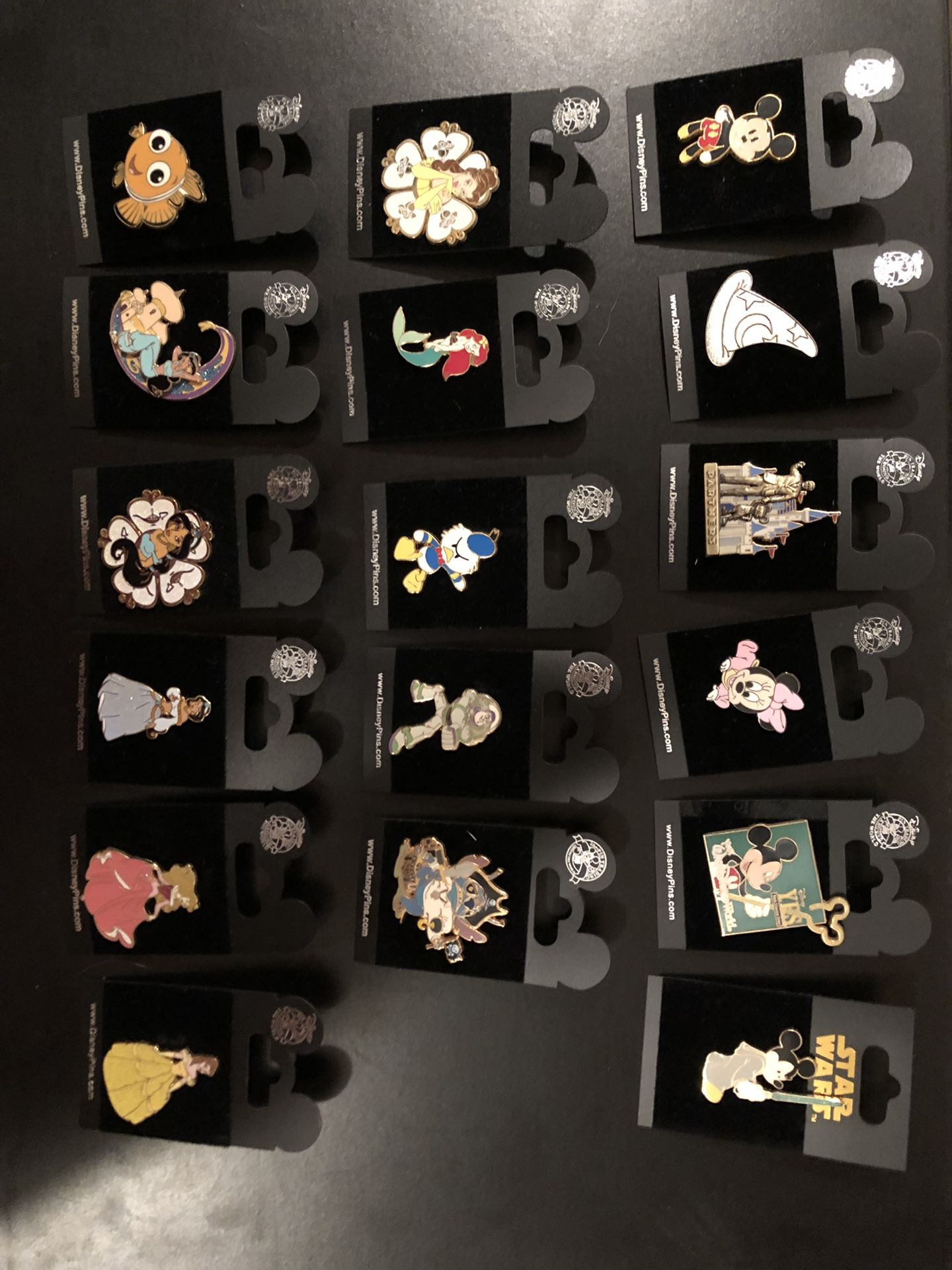 Disney pins