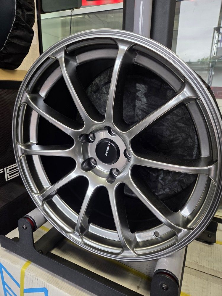Avid1 AV27 18X9.5 BRAND NEW 5X114.3
