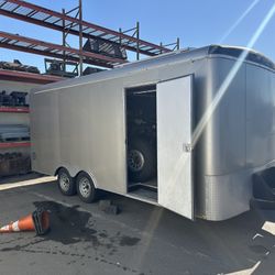 2017 Mirage 16’ enclosed