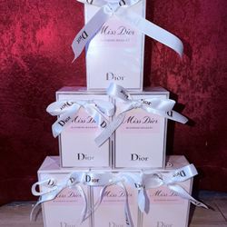 Valentines Perfume Set