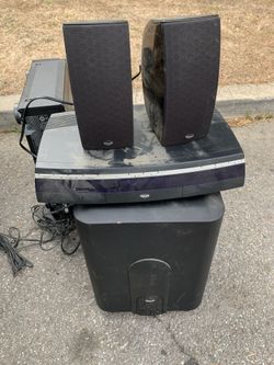 Klipsch home theatre system with remote