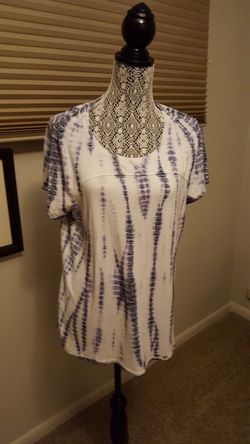 Navy and white top