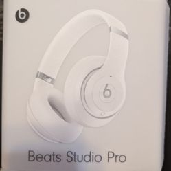 Beats Studio Pro