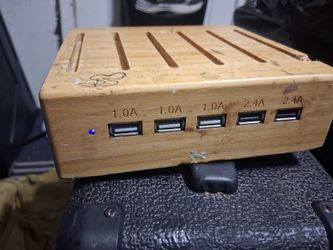 5 port USB phone charging box for any cell phones or devices charging ports