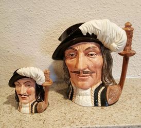 ROYAL DOULTON larg and small Toby Mug "Athos" 1955