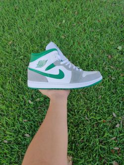 Jordan 1 Mid Grey Pine
