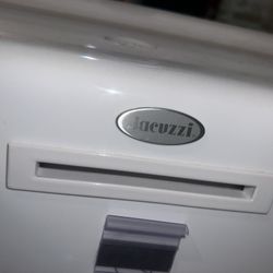 FREE STAND JACUZZI TUB