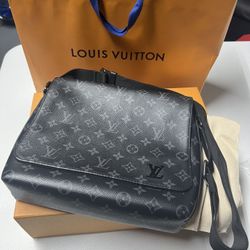 Louis Vuitton District PM Messenger Bag