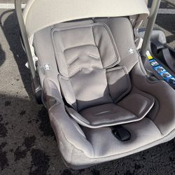 Nuna Stroller + Car Seat + Base + Adapter Set