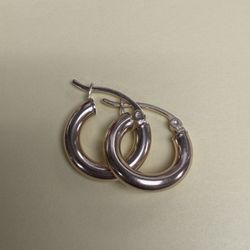 10K YELLOW GOLD HOOPS 