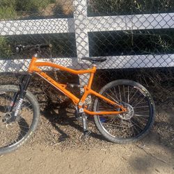 Gt Mountain Bike (READ DESC)