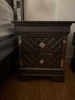 Nightstand 