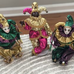 harlequin jester 3 Dolls porcelain dresses in green and yellow 11”