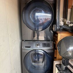 Washer & Dryer Set