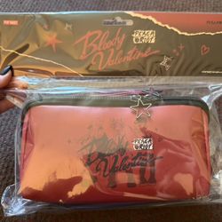 POPMART x PEACH RIOT “BLOODY VALENTINE” LIMITED EDITION COSMETIC BAG - USA Ship