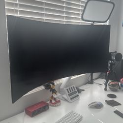 LG 45 OLED Monitor 