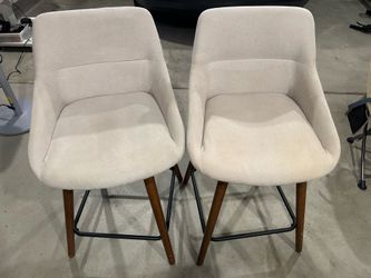2 Counter bar stools - Project 62