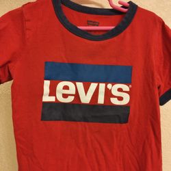 boys Levi's tee