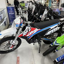 RFZ Apollo 250CC Dirt Bike New! Finance For $150 Down Payment!!