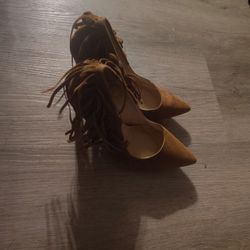 Shoe